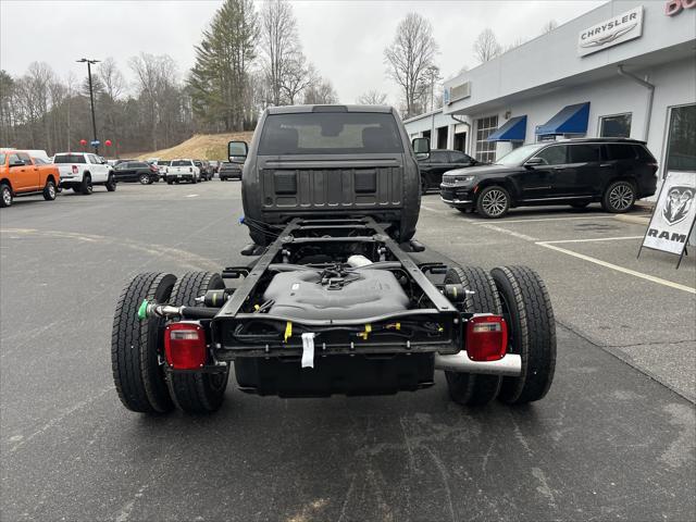 2026 RAM Ram 5500 Chassis Cab RAM 5500 TRADESMAN CHASSIS REGULAR CAB 4X4 108 CA 2026 RAM Ram 5500 Chassis Cab RAM 5500 TRADESMAN CHASSIS REGULAR CAB 4X4 108 CA