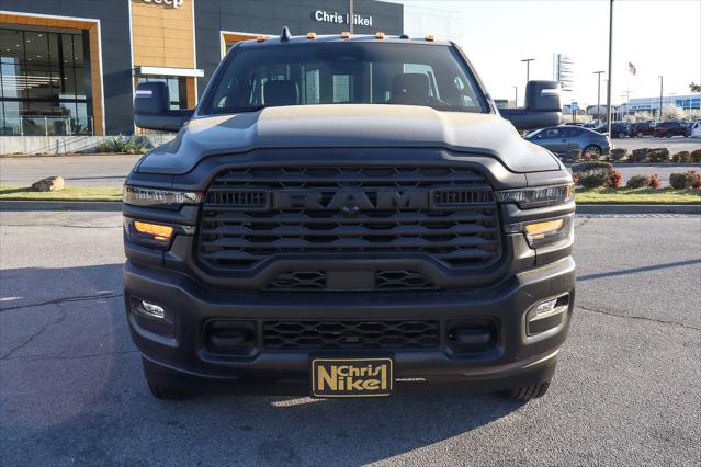 2026 RAM Ram 3500 Chassis Cab RAM 3500 TRADESMAN CHASSIS REGULAR CAB 4X4 60 CA