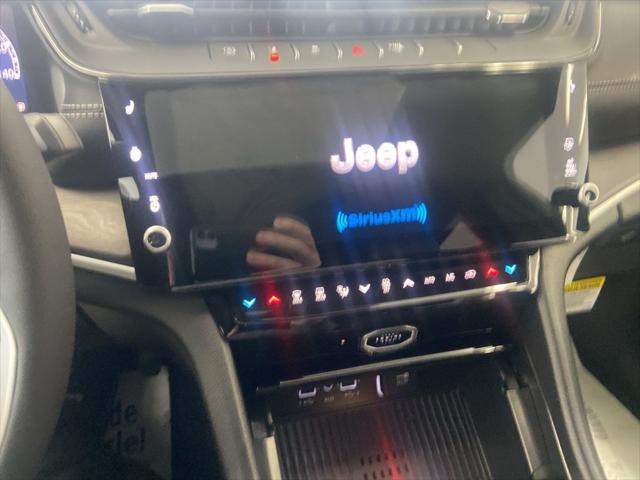 2026 Jeep Grand Cherokee Altitude 4x4