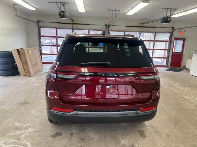2026 Jeep Grand Cherokee Altitude 4x4