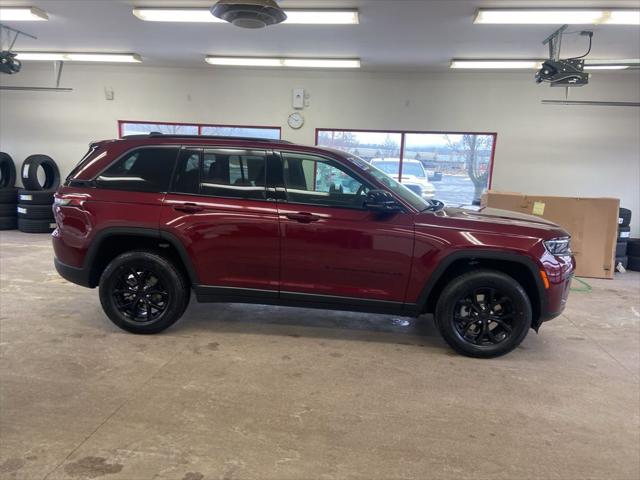 2026 Jeep Grand Cherokee Altitude 4x4