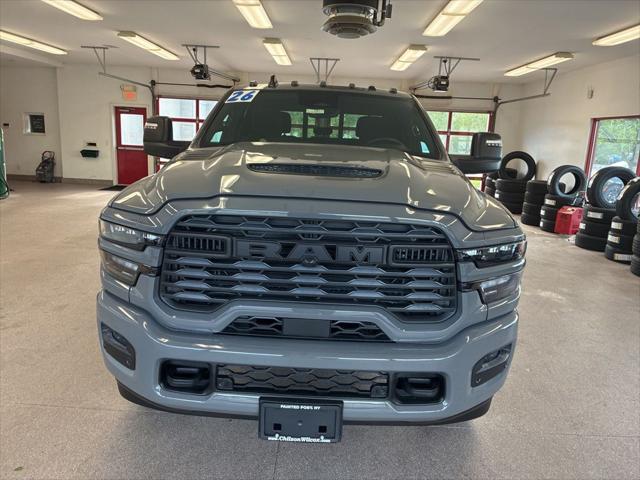 2026 RAM Ram 2500 RAM 2500 BLACK EXPRESS CREW CAB 4X4 8 BOX