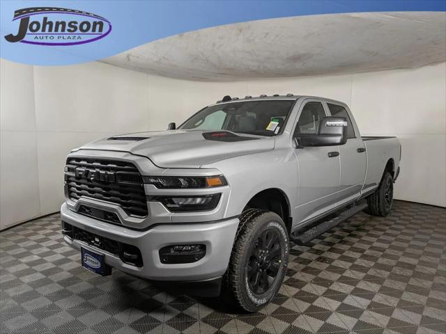 2026 RAM Ram 2500 RAM 2500 BLACK EXPRESS CREW CAB 4X4 8 BOX