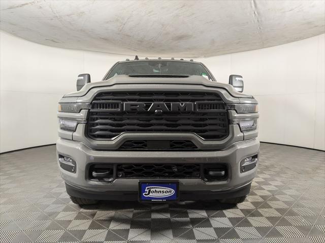 2026 RAM Ram 2500 RAM 2500 BLACK EXPRESS CREW CAB 4X4 8 BOX