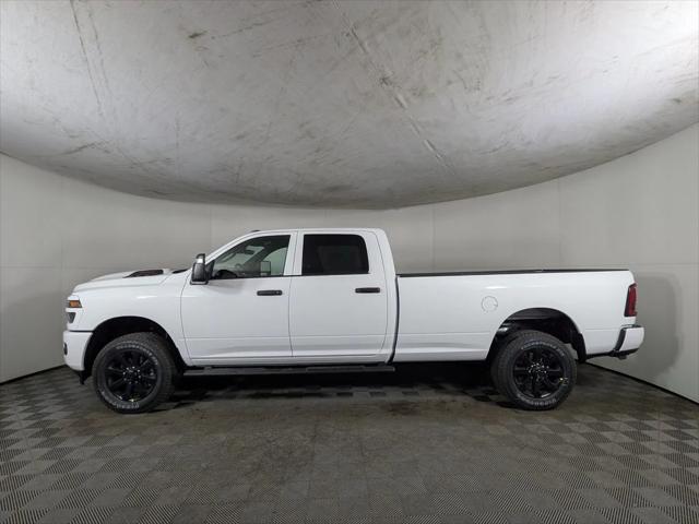 2026 RAM Ram 2500 RAM 2500 BLACK EXPRESS CREW CAB 4X4 8 BOX