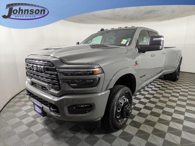 2026 RAM Ram 3500 RAM 3500 LIMITED CREW CAB 4X4 8 BOX