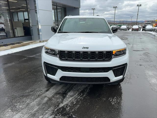 2026 Jeep Grand Cherokee GRAND CHEROKEE LAREDO ALTITUDE 4X4 2026 Jeep Grand Cherokee GRAND CHEROKEE LAREDO ALTITUDE 4X4