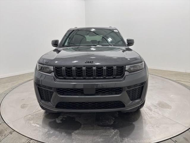 2026 Jeep Grand Cherokee GRAND CHEROKEE LAREDO ALTITUDE 4X4 2026 Jeep Grand Cherokee GRAND CHEROKEE LAREDO ALTITUDE 4X4