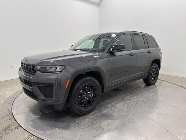 2026 Jeep Grand Cherokee GRAND CHEROKEE LAREDO ALTITUDE 4X4 2026 Jeep Grand Cherokee GRAND CHEROKEE LAREDO ALTITUDE 4X4