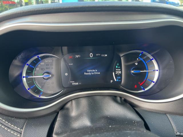 2024 Chrysler Pacifica Hybrid Select