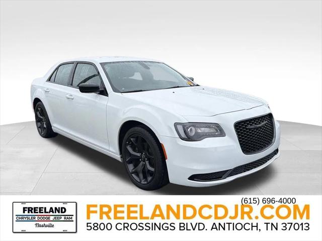 2023 Chrysler 300 Touring 2023 Chrysler 300 Touring