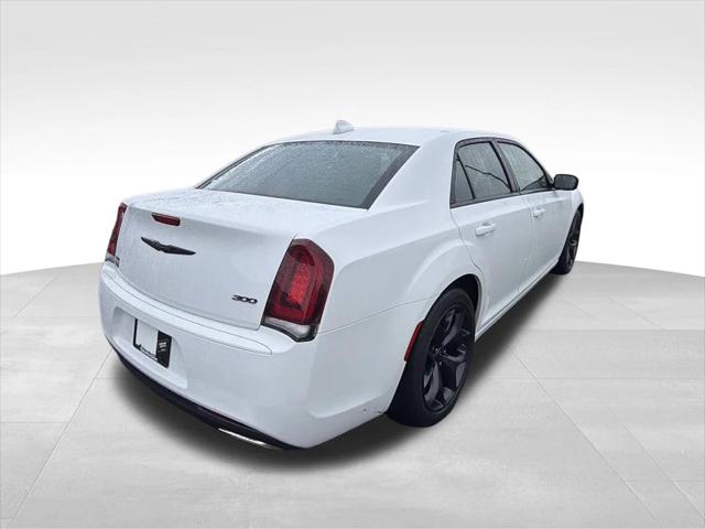 2023 Chrysler 300 Touring 2023 Chrysler 300 Touring