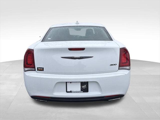 2023 Chrysler 300 Touring 2023 Chrysler 300 Touring