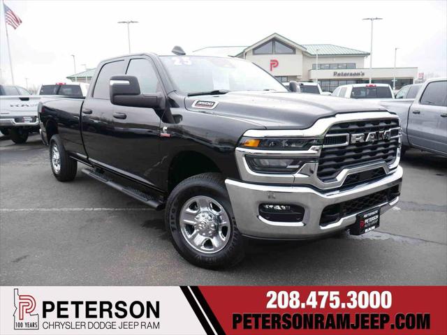 2025 RAM 3500 Tradesman Crew Cab 4x4 8 Box