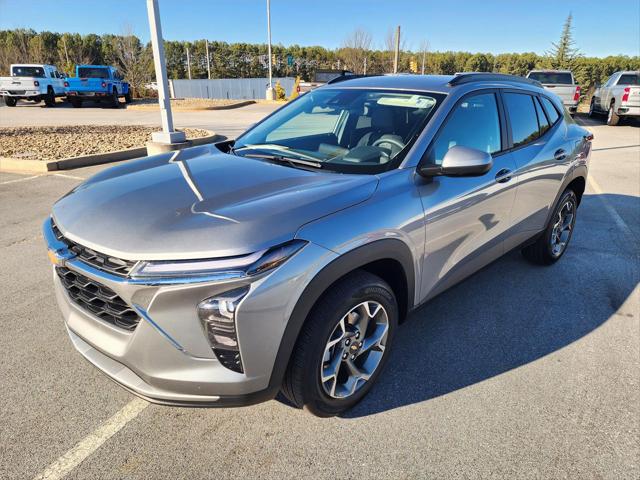 2025 Chevrolet Trax FWD LT