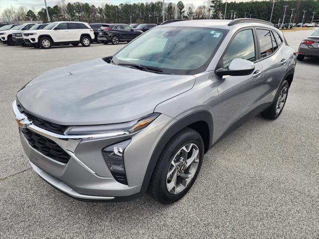 2025 Chevrolet Trax FWD LT