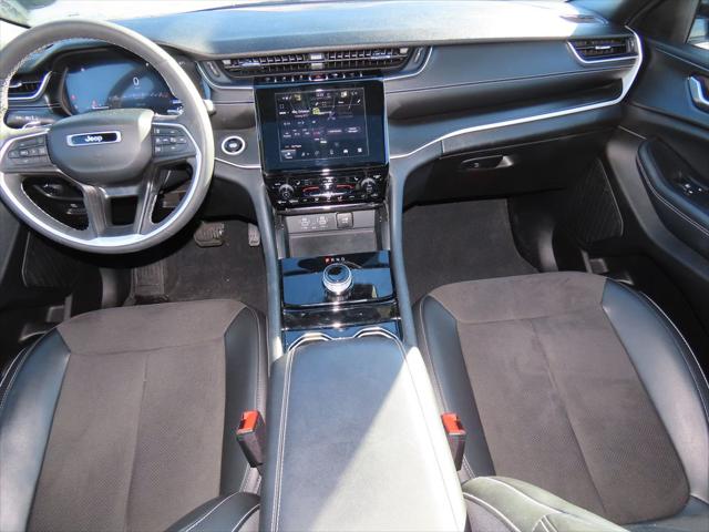 2023 Jeep Grand Cherokee Altitude 4x4