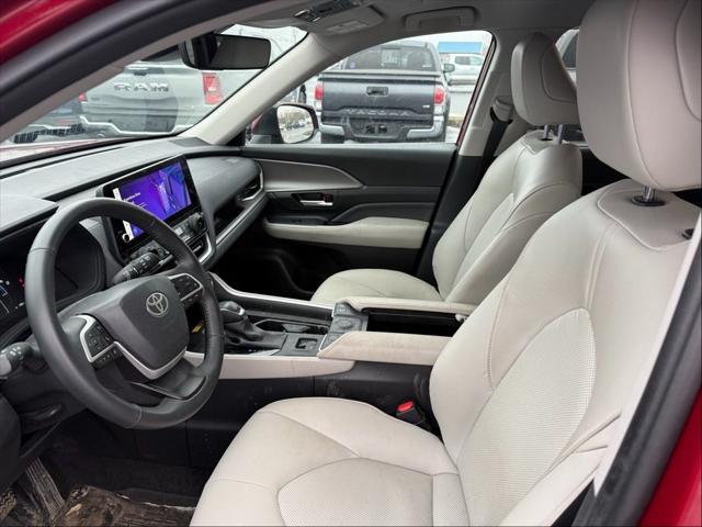 2025 Toyota Grand Highlander Hybrid XLE