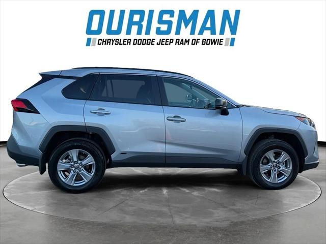 2022 Toyota RAV4 Hybrid LE