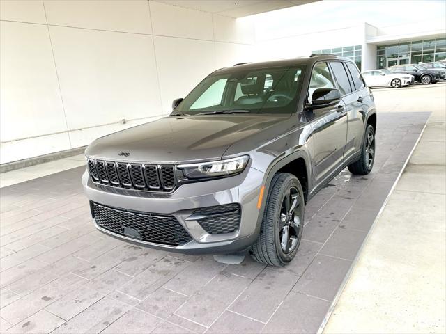 2023 Jeep Grand Cherokee Altitude 4x2