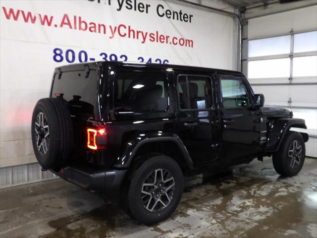 2024 Jeep Wrangler 4-Door Sahara 4x4