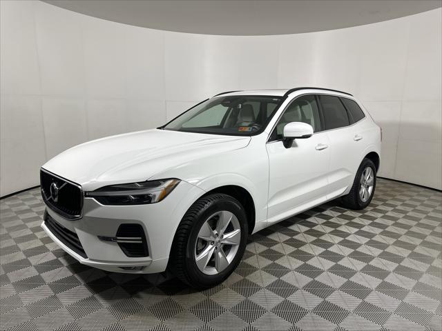 2022 Volvo XC60 B5 Momentum