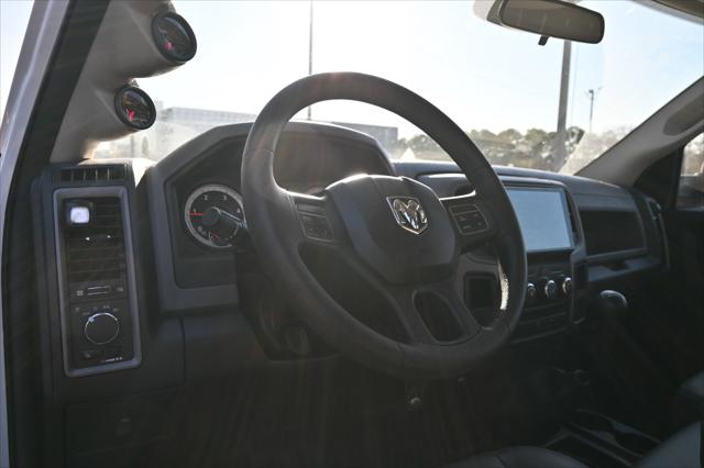 2014 RAM 2500 Tradesman 2014 RAM 2500 Tradesman