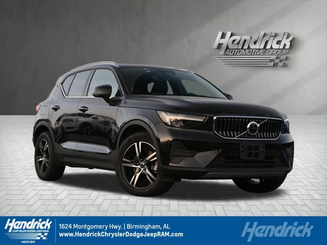 2025 Volvo XC40 B5 Core Bright Theme 2025 Volvo XC40 B5 Core Bright Theme