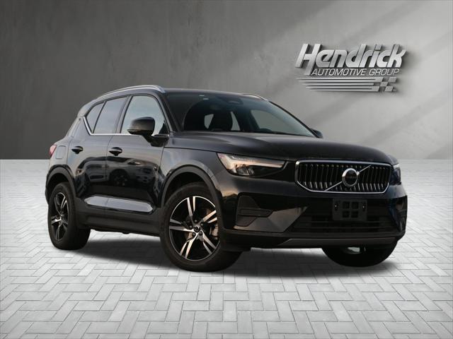 2025 Volvo XC40 B5 Core Bright Theme 2025 Volvo XC40 B5 Core Bright Theme