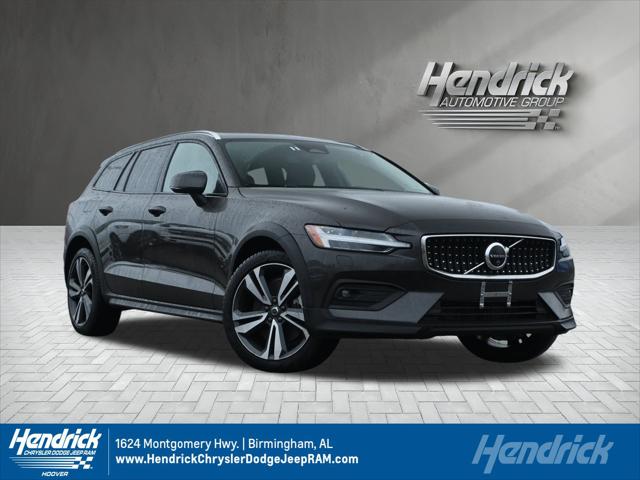 2025 Volvo V60 Cross Country Plus, B5 AWD Gas (mild hybrid) 2025 Volvo V60 Cross Country Plus, B5 AWD Gas (mild hybrid)