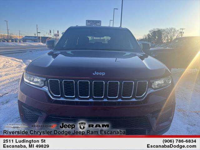 2025 Jeep Grand Cherokee GRAND CHEROKEE LAREDO X 4X4