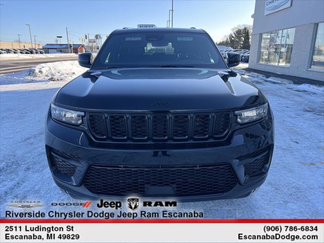 2025 Jeep Grand Cherokee GRAND CHEROKEE ALTITUDE 4X4