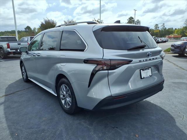 2024 Toyota Sienna XLE