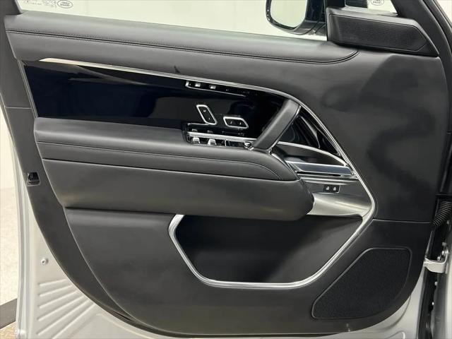 2024 Land Rover Range Rover P530 SE