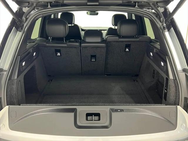 2024 Land Rover Range Rover P530 SE