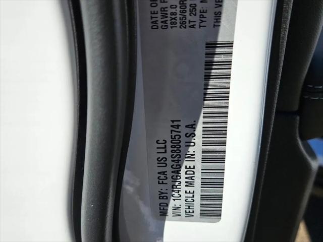 2025 Jeep Grand Cherokee Laredo 4x2