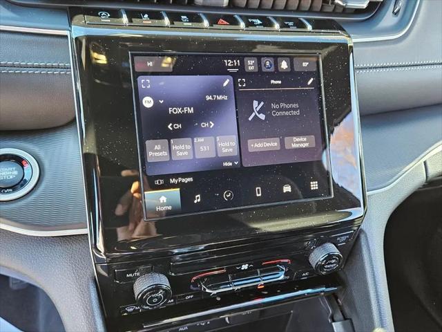 2025 Jeep Grand Cherokee Laredo 4x2