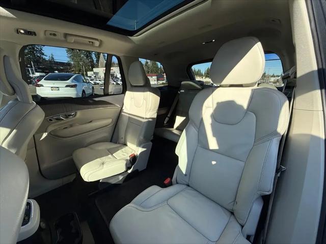 2022 Volvo XC90 Recharge T8 Inscription 6 Passenger