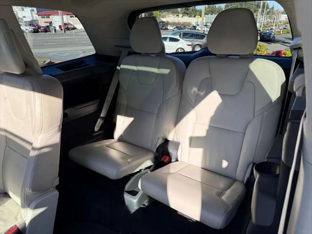 2022 Volvo XC90 Recharge T8 Inscription 6 Passenger