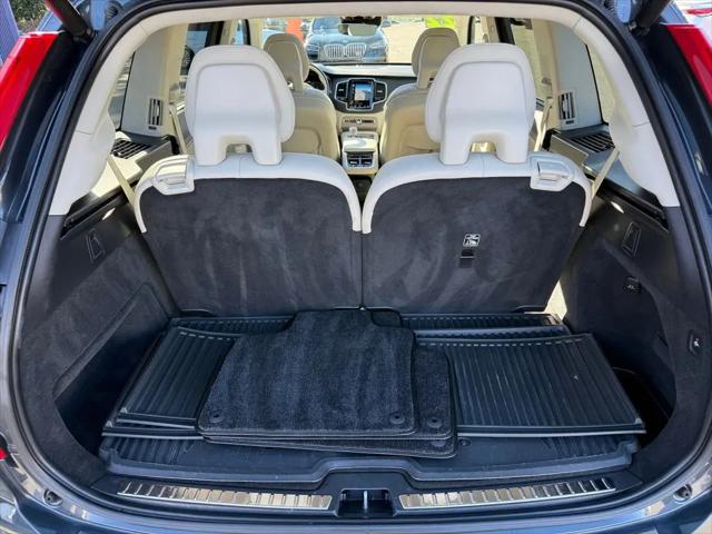 2022 Volvo XC90 Recharge T8 Inscription 6 Passenger