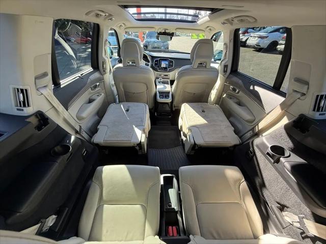 2022 Volvo XC90 Recharge T8 Inscription 6 Passenger