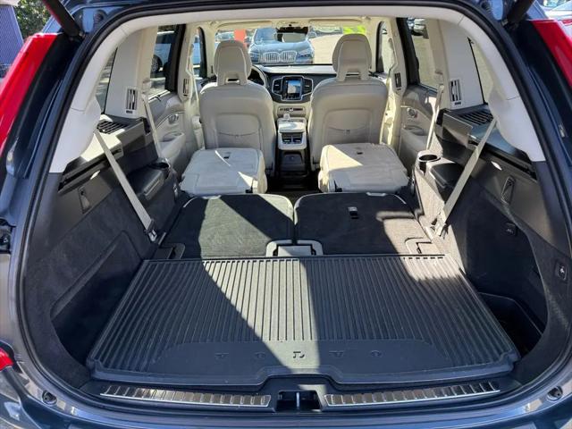 2022 Volvo XC90 Recharge T8 Inscription 6 Passenger