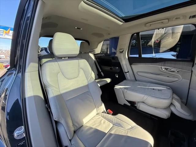 2022 Volvo XC90 Recharge T8 Inscription 6 Passenger