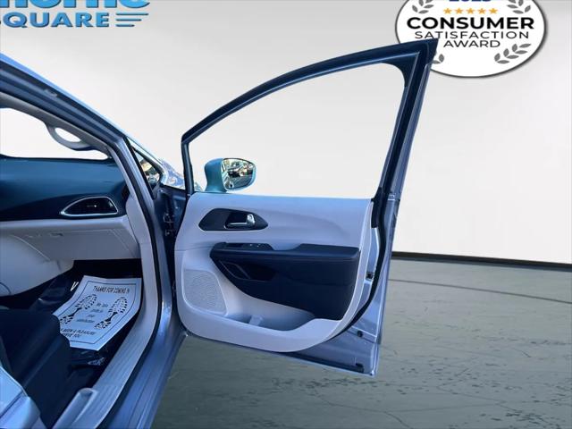 2020 Chrysler Pacifica Touring