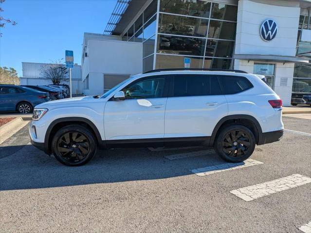 2026 Volkswagen Atlas SE with Technology