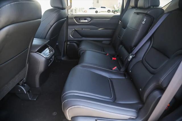 2026 Nissan Armada SV