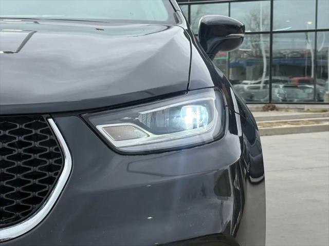 2022 Chrysler Pacifica Hybrid Touring L