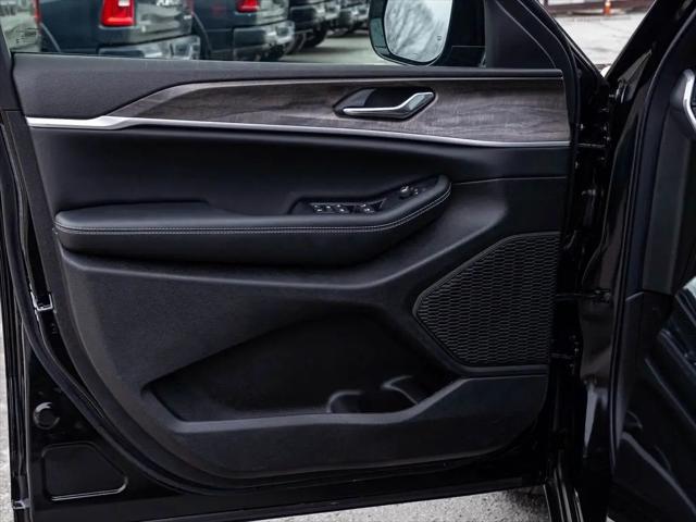 2026 Jeep Grand Cherokee Altitude 4x4