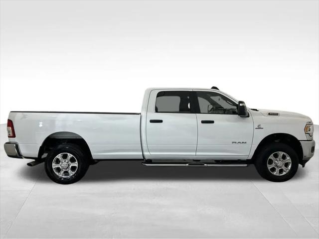 2024 Ram 3500 Big Horn Crew Cab 4x4 8' Box