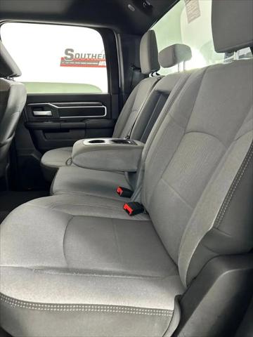 2024 Ram 3500 Big Horn Crew Cab 4x4 8' Box